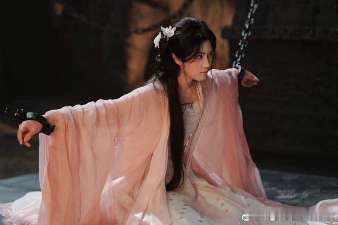 卢昱晓 偏偏你最争气卢昱晓 偏偏你最争气，从争议到共情，全靠卢昱晓的细节杀！看走