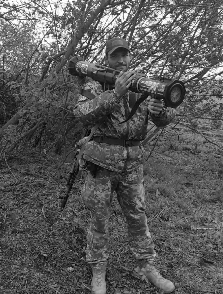 扎波罗热前线，
乌克兰第102 国土防御旅炮兵营副营长谢尔盖・索科洛夫少校被俄军