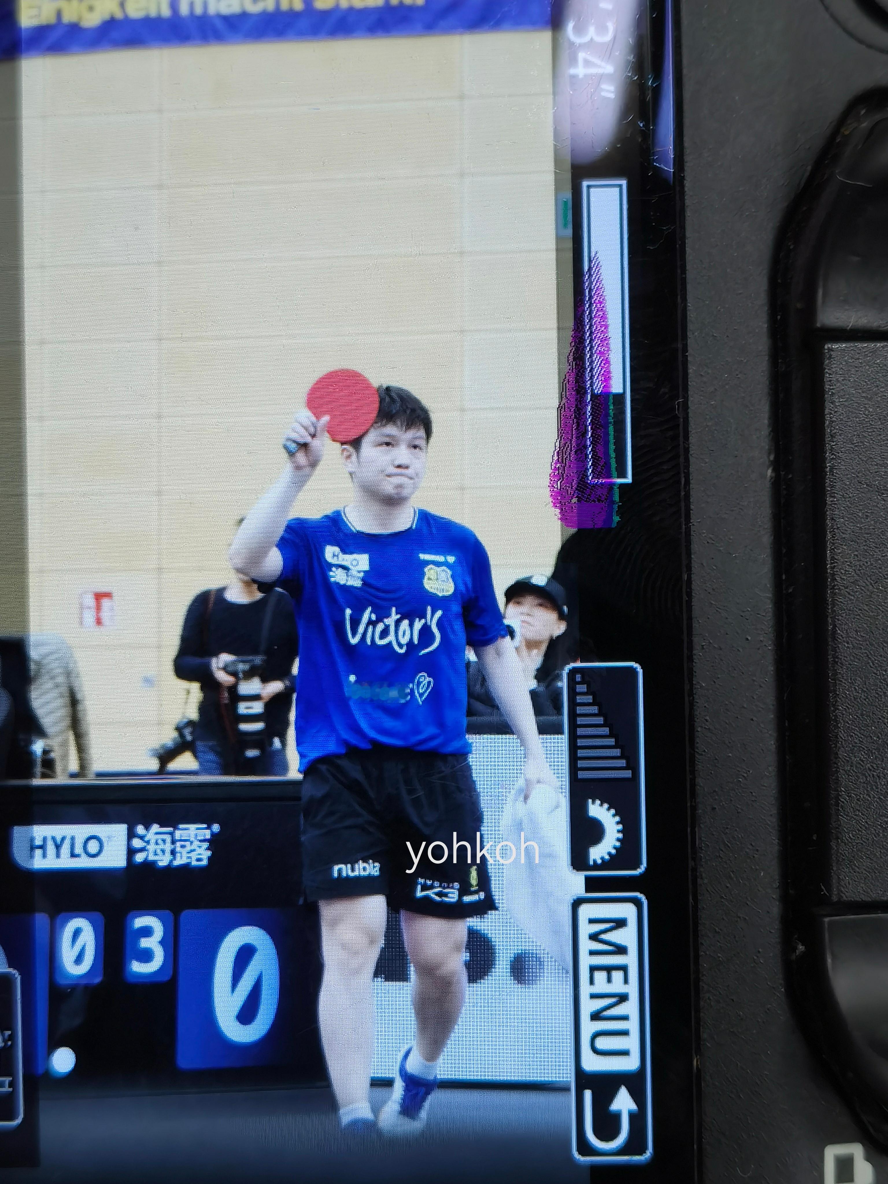 樊振东樊振东德甲挥挥手🐼