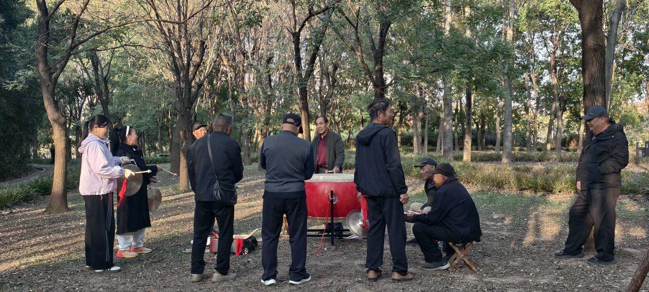 临沭红石湖公园，老年人休闲娱乐的好去处。