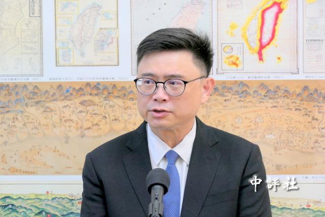 邱毅：赖瑞隆收吸金集团政治献金有猫腻
中国国民党高雄市议员许采蓁1日踢爆，民进党