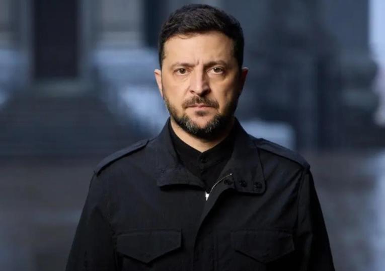 乌克兰的两难局：是硬刚到底还是向现实低头？

就在上个星期五，泽连斯基终于松口，