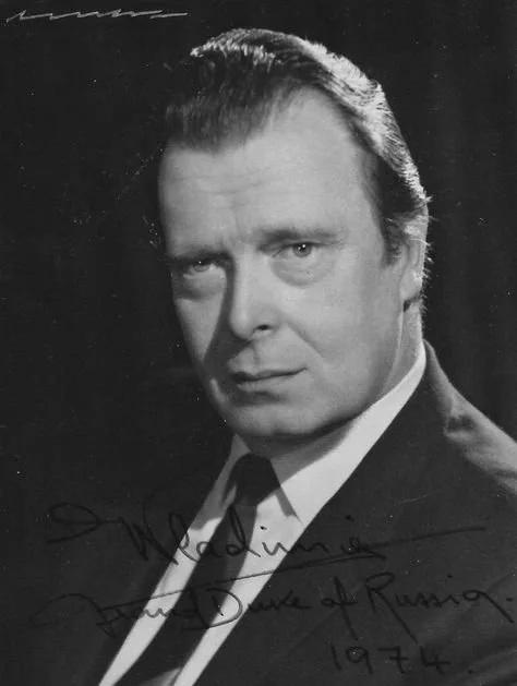 弗拉基米尔·基里洛维奇·罗曼诺夫大公
更以弗拉基米尔三世之名闻名。