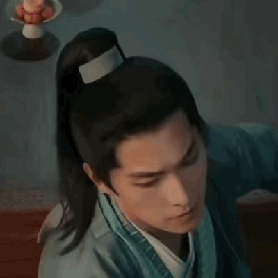 杨洋演技十年如一日让人放心，这么复杂的情绪都让他演出来了，而且他每播一次剧就有一