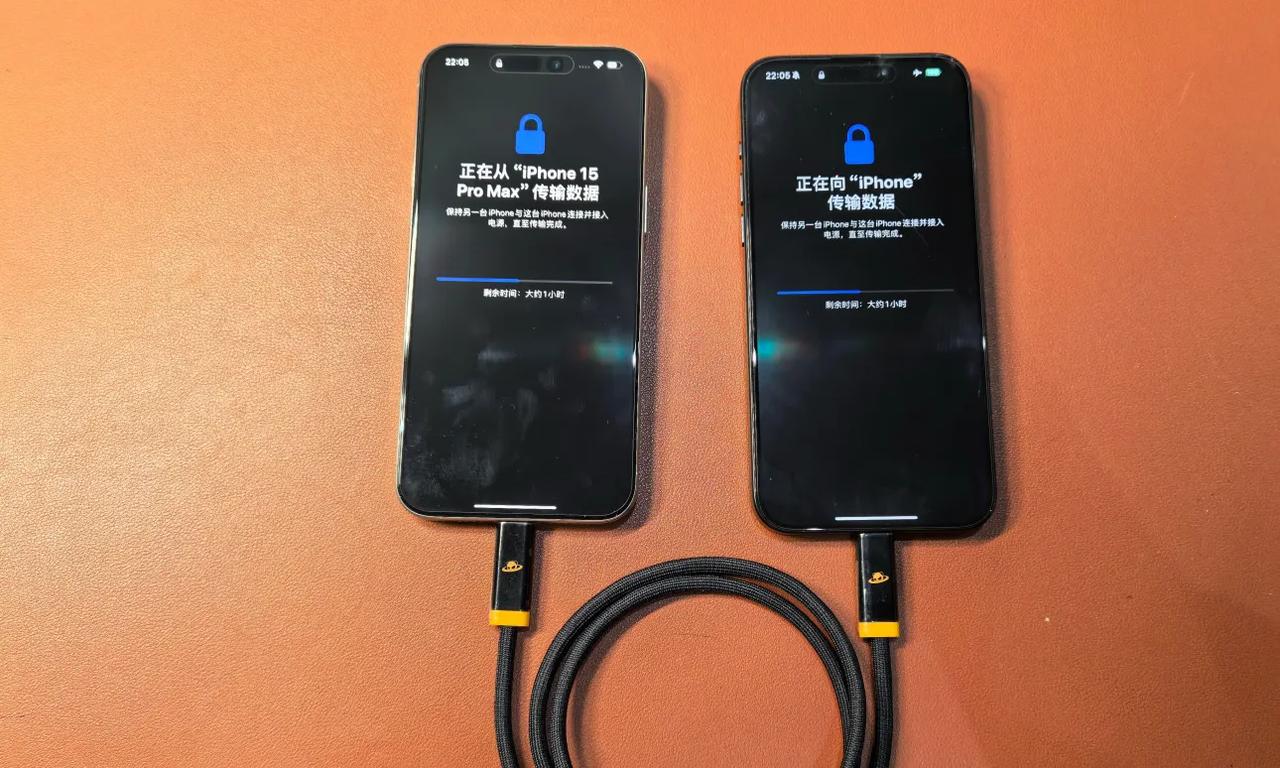 iPhone 15 Pro支持USB 3.0，不过换机的速度也是一言难尽。200