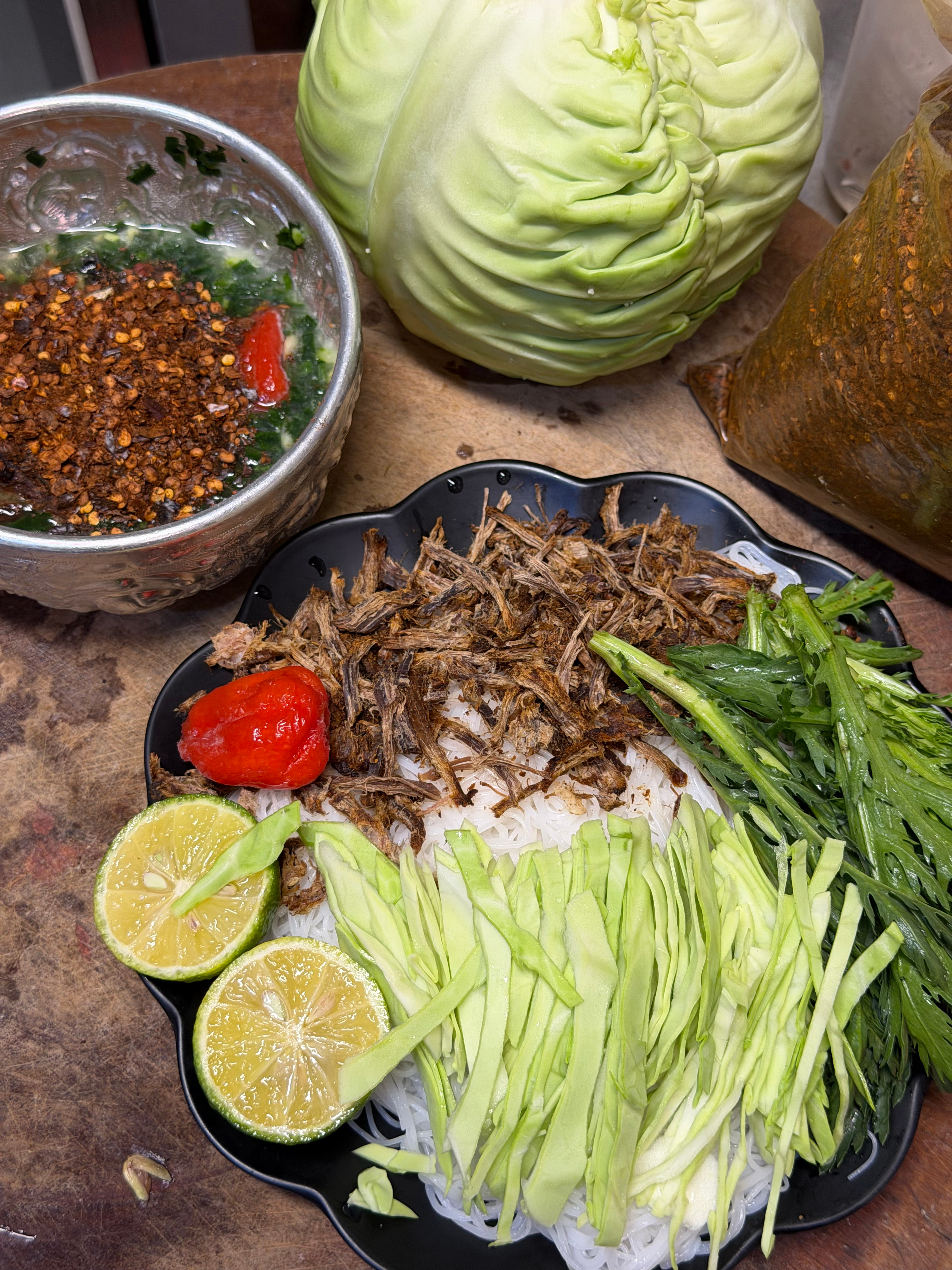 好好好。最后一顿 明天开始啃馒头！！！请监督 