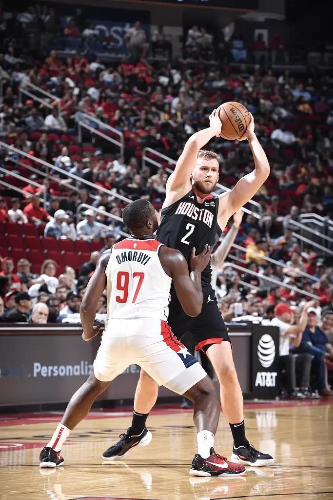 火箭135：119奇才，连胜到手
其实没啥可说的，自己的地盘自己做主。
杰伦格林