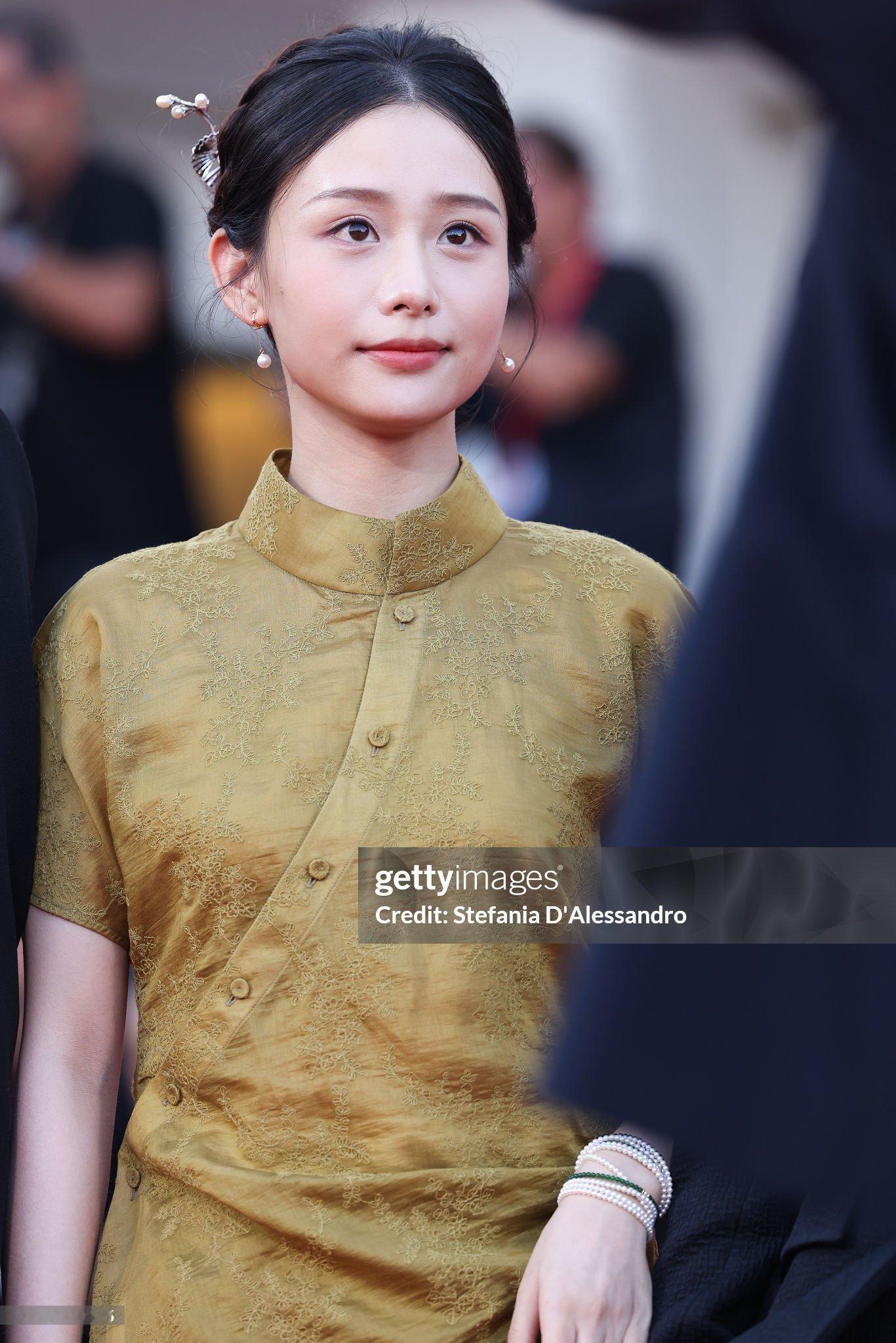 淑柔真的好美。。。就是那种很温柔的感觉。。。 ​​​