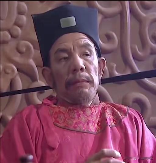 小人一旦得志，便是这般奸猾模样！不可否认，小人在某些领域也有一定本事，就像高俅，