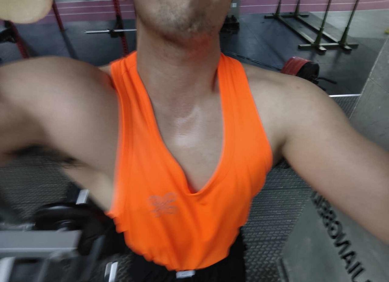 小红多拍几张
我是可爱小🍓，哈哈哈哈
随手一拍 又菜又爱拍 不一样的角度 随便