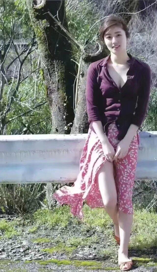 一个人，风尘仆仆地活在这个世界上， 要为喜欢自己的人而活着， 这才是最好的态度。