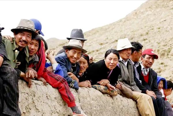 为什么西藏人很少出来打工？

麻烦各位读者点一下右上角的“关注”，留下您的精彩评