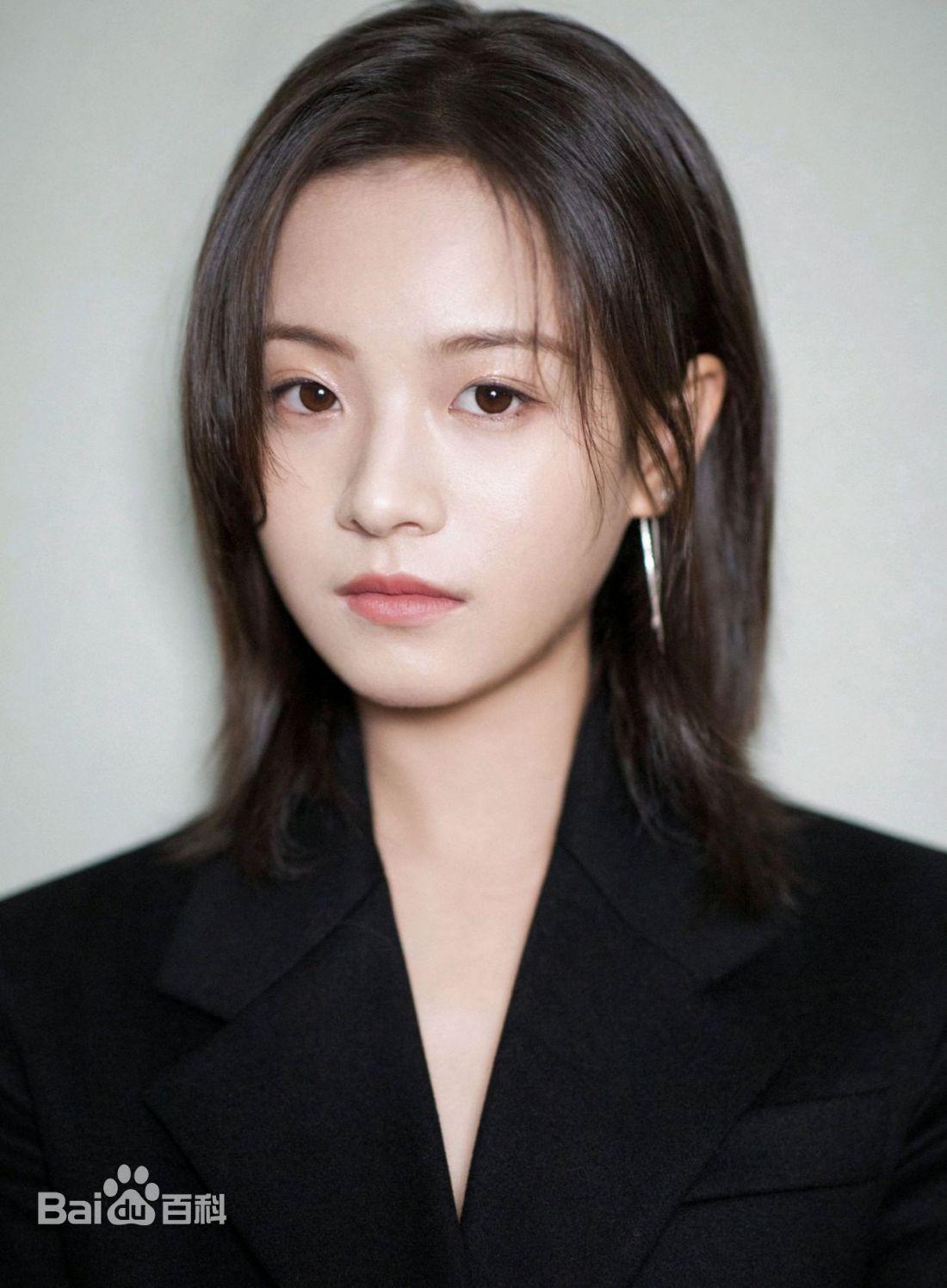 全网反感的从不是资源咖，是没演技还硬占好饼的李庚希
大家真正反感的，从来不是资源