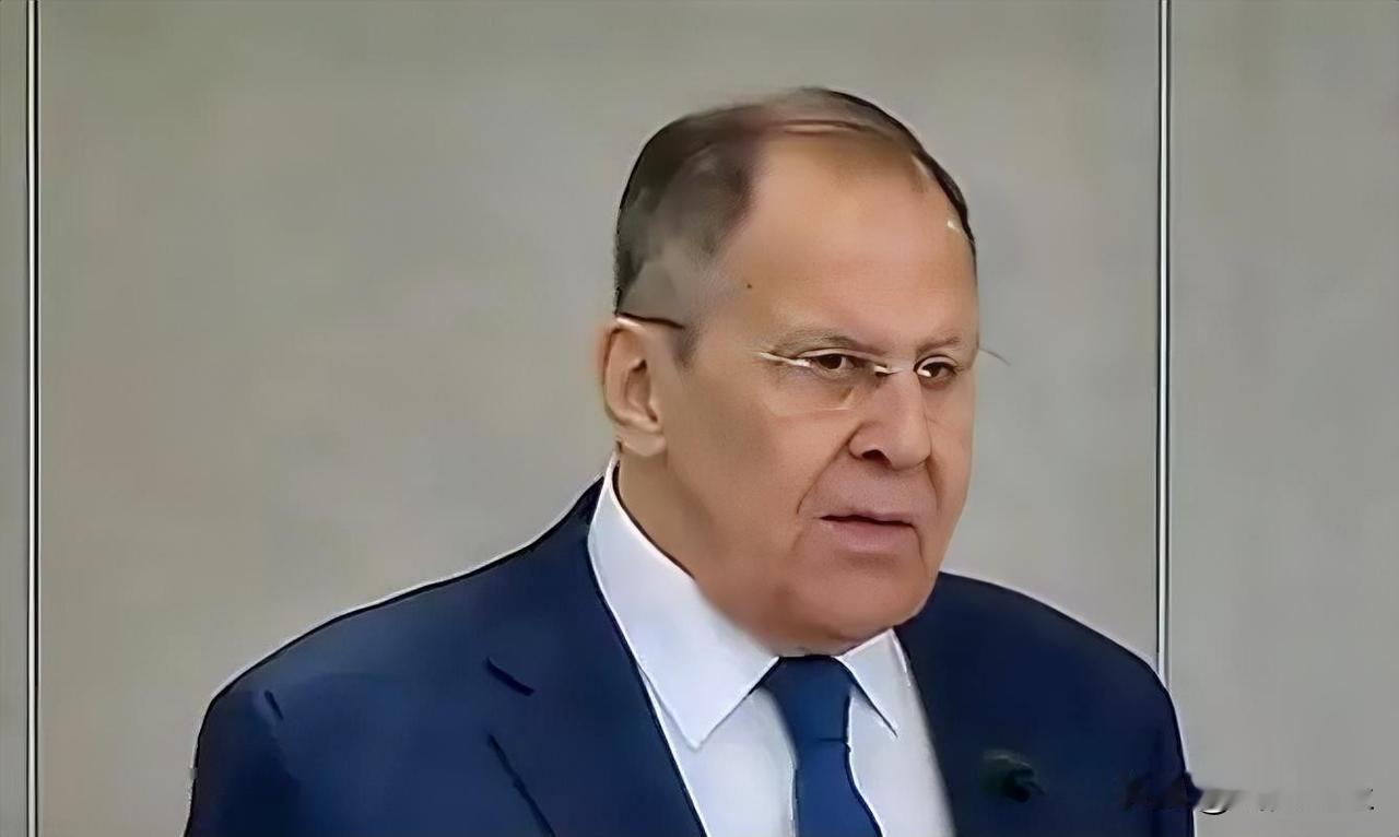 俄罗斯外交部长拉夫罗夫:“这是一个无法单独讨论的现实，我们不能谈无核化，美国正积