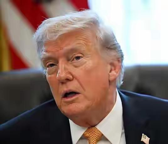 特朗普要牙疼了！据《华盛顿邮报》当地时间3月18日消息，赫格塞思领导的美国国防部