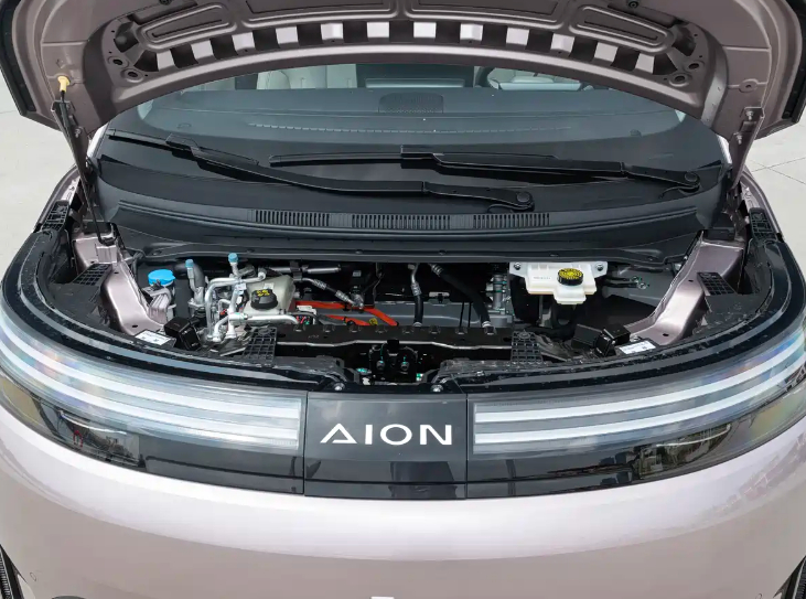 埃安N60开启盲订 3月25日，埃安N60正式开启盲订，99元定金享价值5088