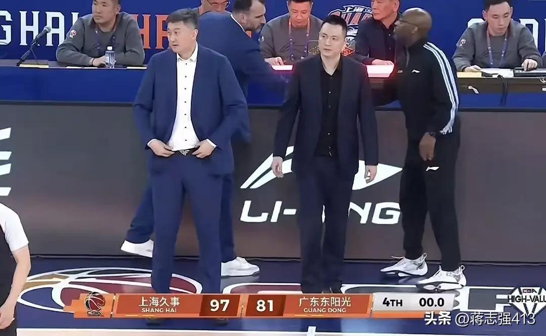 广东队杜锋还是得靠外援，靠本土球员白扯，这场比赛本土球员都有尚佳表现，关键时刻外