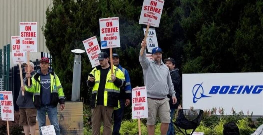 /知道了美国的 “斩杀线” 之后，很多事就说得通了。你看美国的军工产业，为什么这
