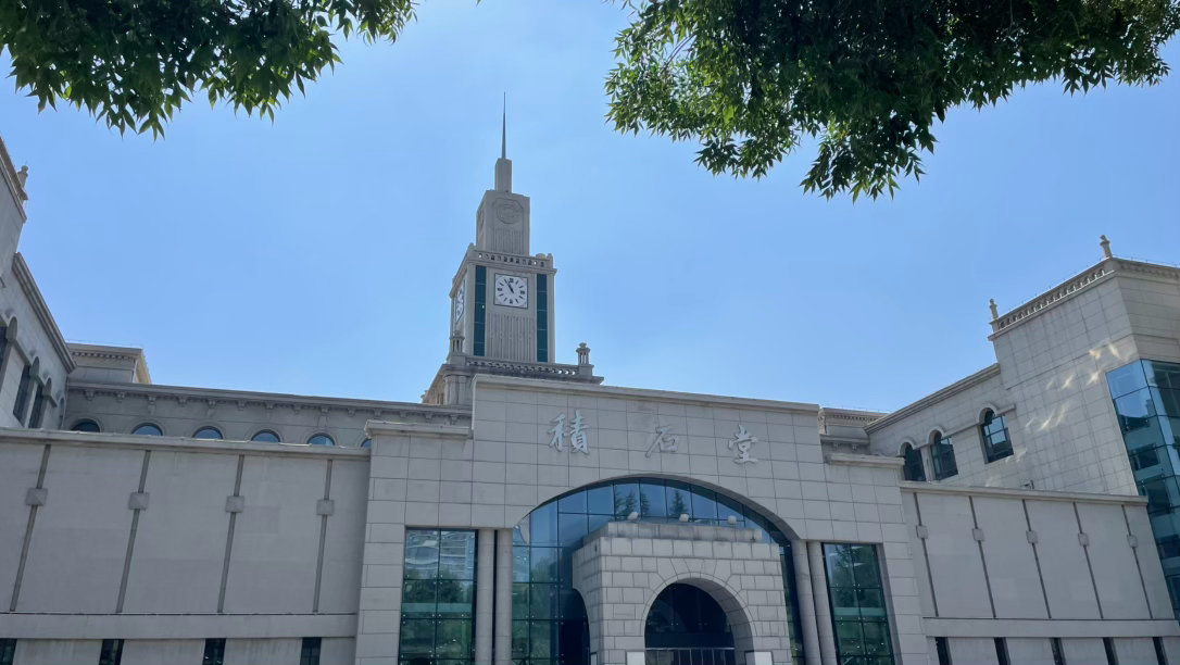 嗯，是当年没考上的蘭州大學 兰州·兰州大学