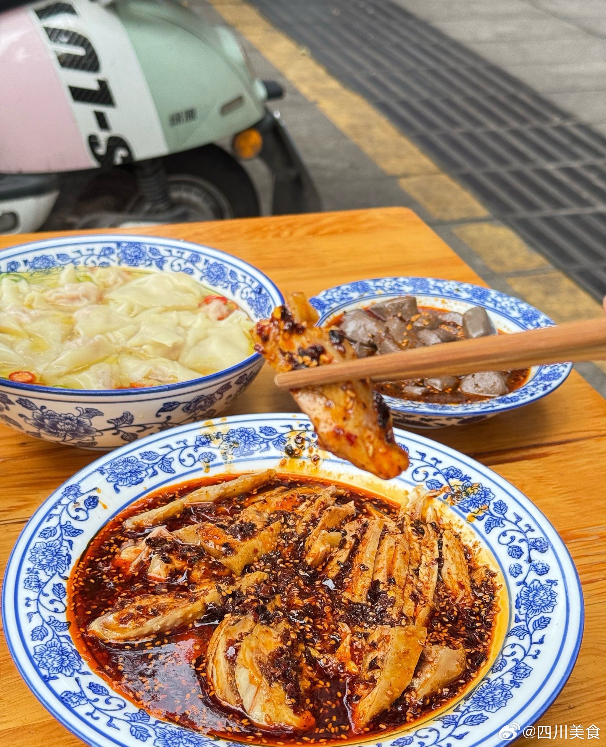 四川小县城 雅安天全县天全就是个藏在山里的天然氧吧，森林覆盖率超高，开在318国