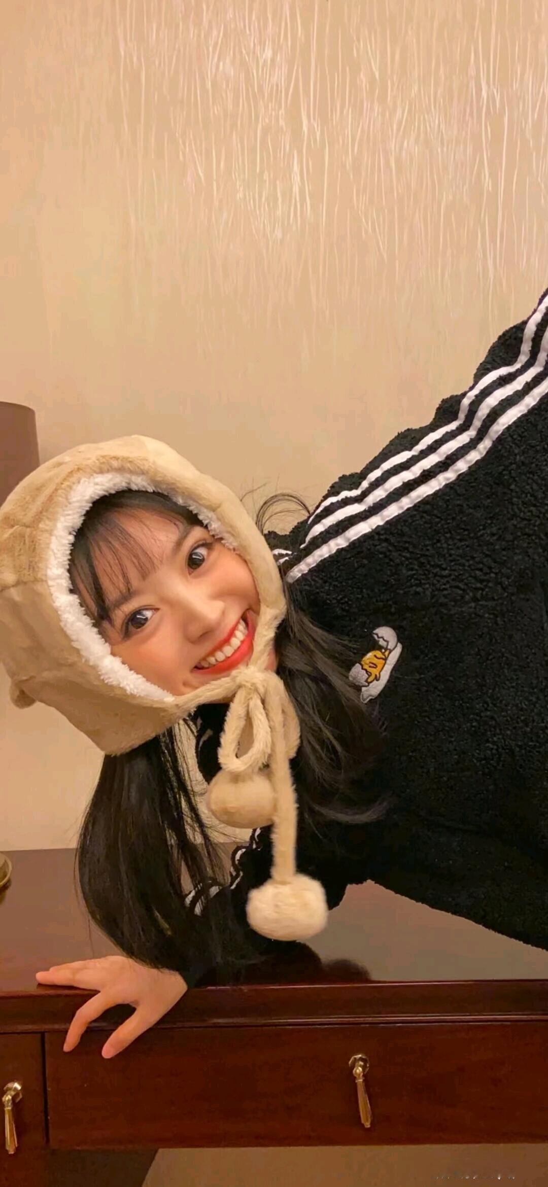 田曦薇 