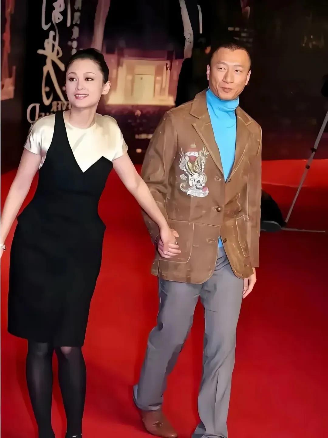 陈红与孙红雷因拍摄《春光灿烂猪八戒》)而相识，那时的陈红好美，在剧中扮演嫦娥，孙