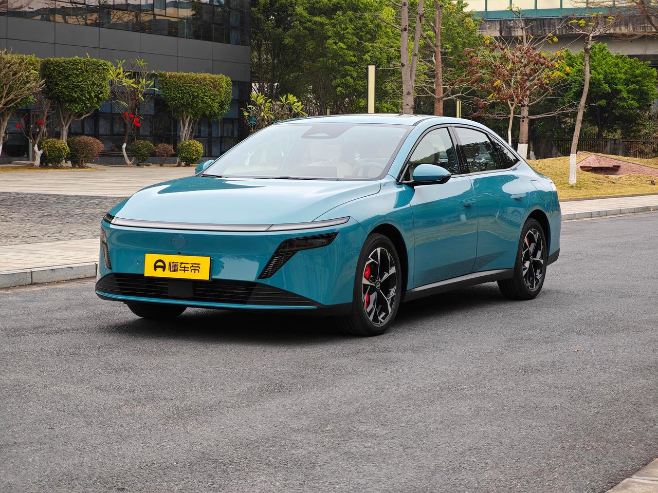 三口之家实测！N6 Pro+ NOA 比秦 L 更懂多人出行
周末带爸妈和孩子全