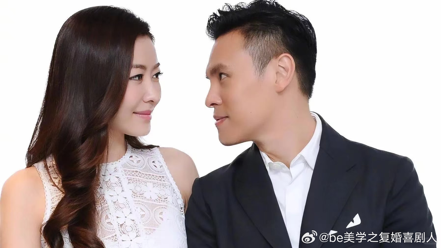 “我更喜欢以前在台上发光的你”——这句话杀伤力太大了。不是不爱，是爱里的你已经不