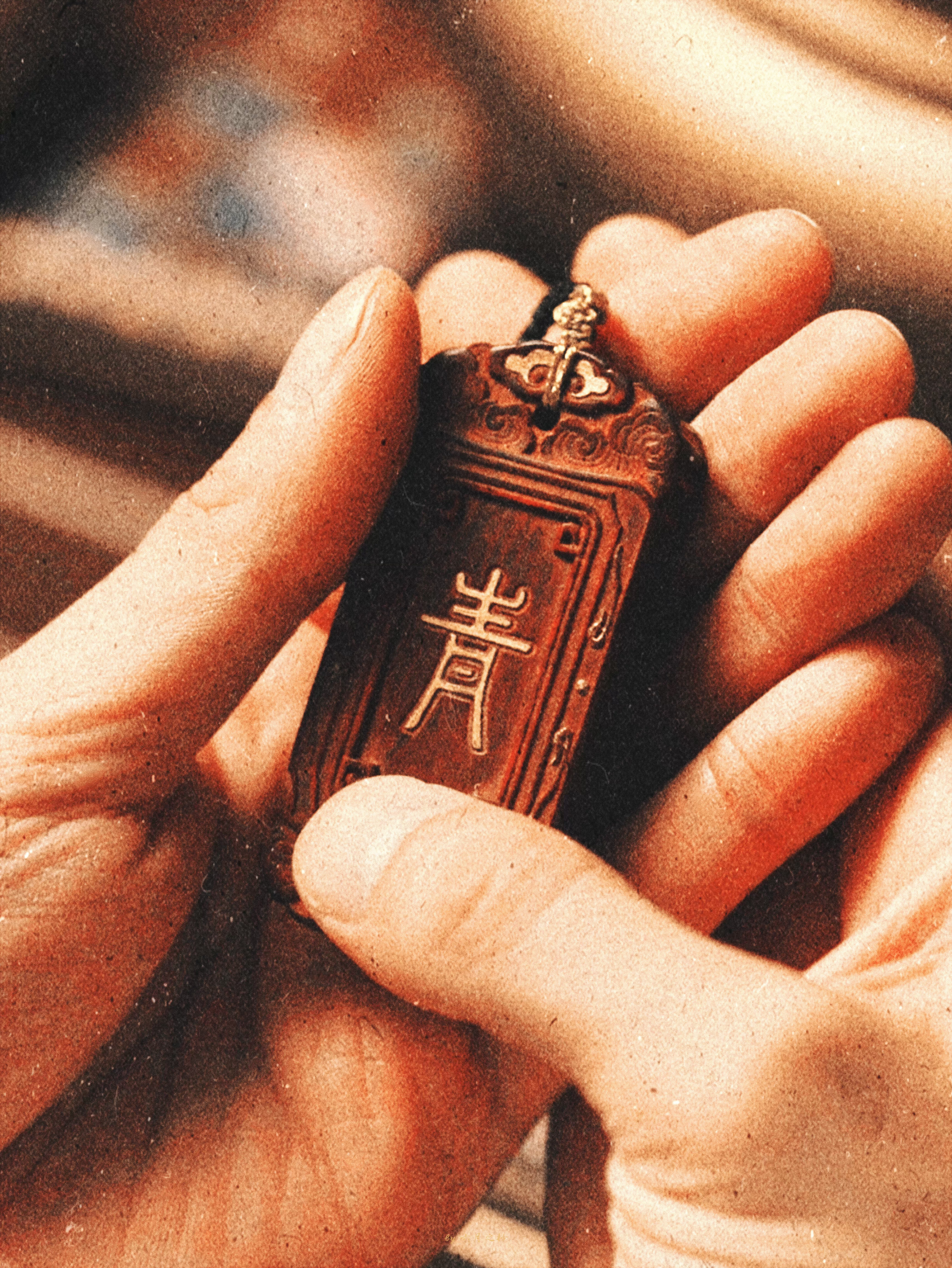 你我为何沦落这步田地.-百花杀I 顾青栀 萧长卿 