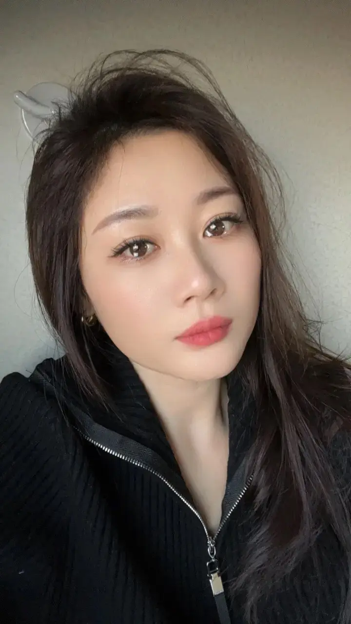 妈妈走了，才发现自己有那么多事没有来得及做，留下了太多遗憾，总是忙于自...