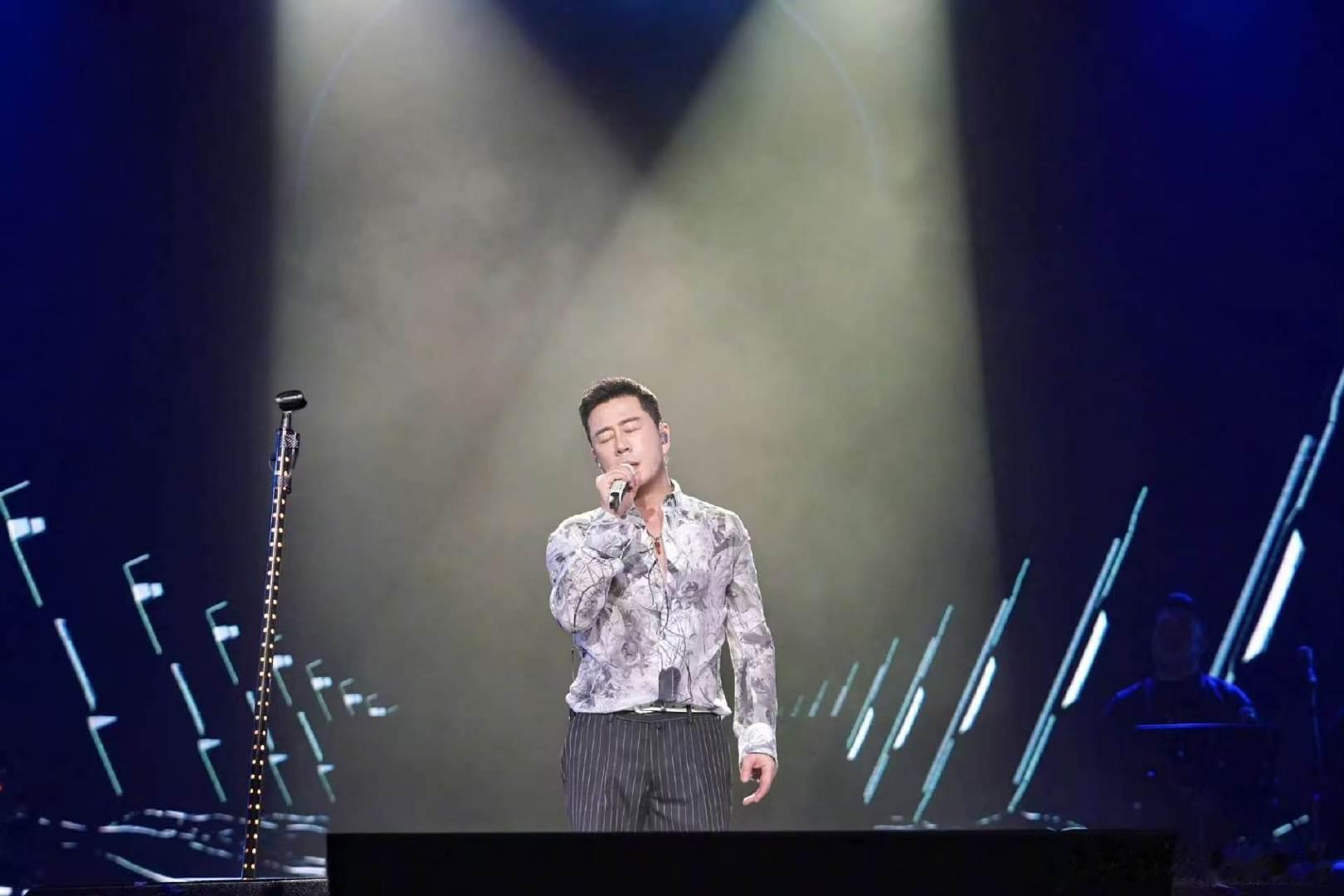 杨坤说歌手赛制放到19年就淘汰了歌手抢位赛分组歌手2026杨坤客观评价歌手 20