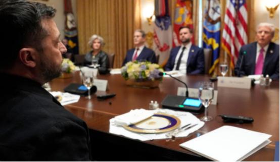 【基辅方面下令：乌军在红军城必须坚守到最后】
 
根据“军事事务”网站的说法，尽