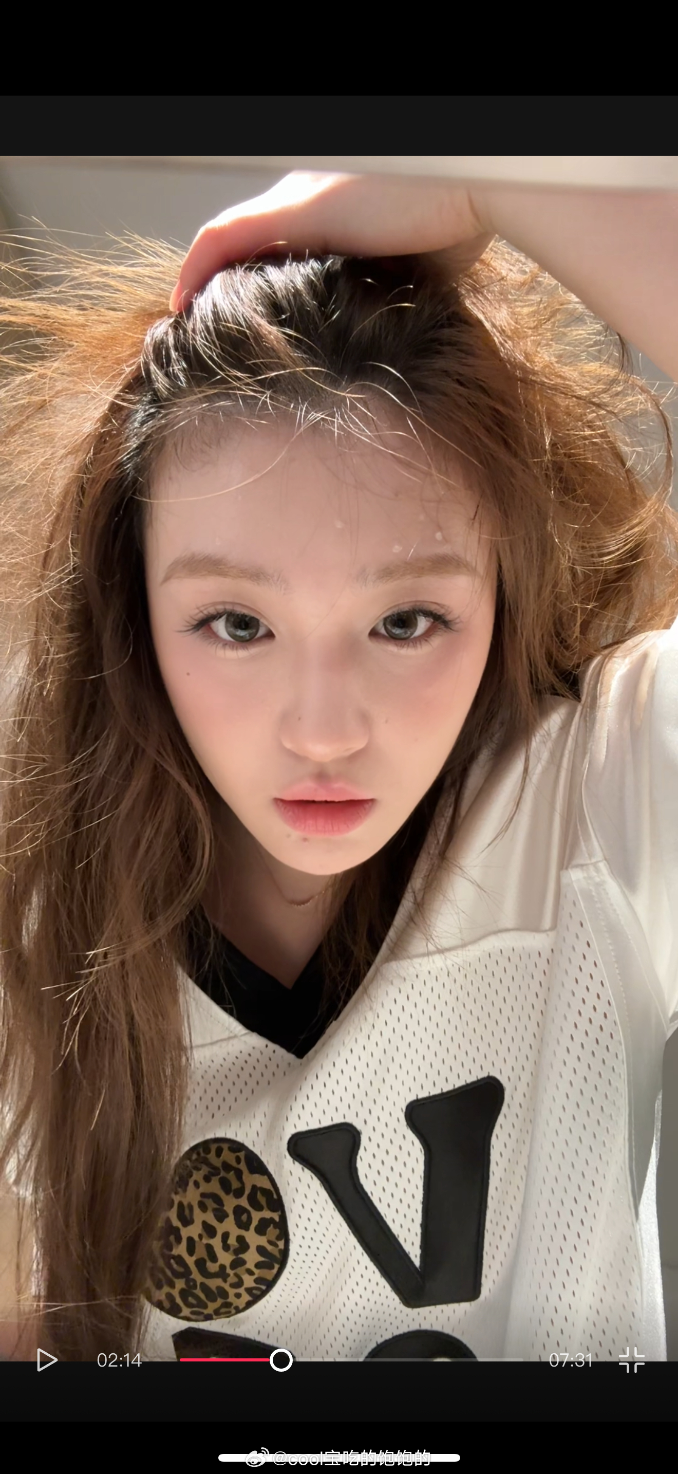 现在看还是很震惊[可乐]在开着空调的室内 卷个头发 出的汗[吃惊] ​​​