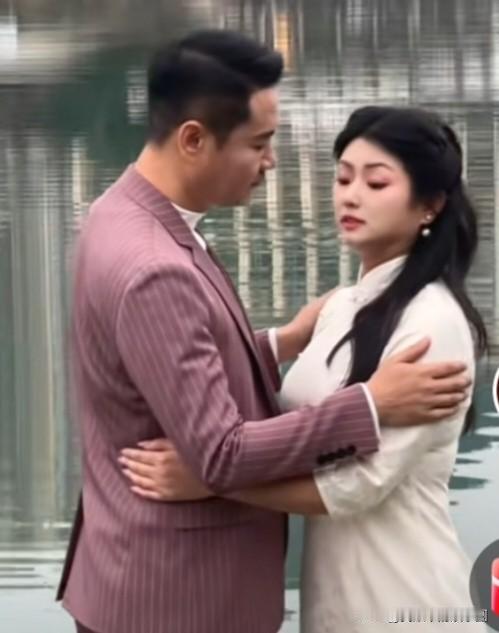 罗姣应懂得什么是边界

罗姣嗓音条件好，翻唱的作品也被民众接受，备受质疑的就是她