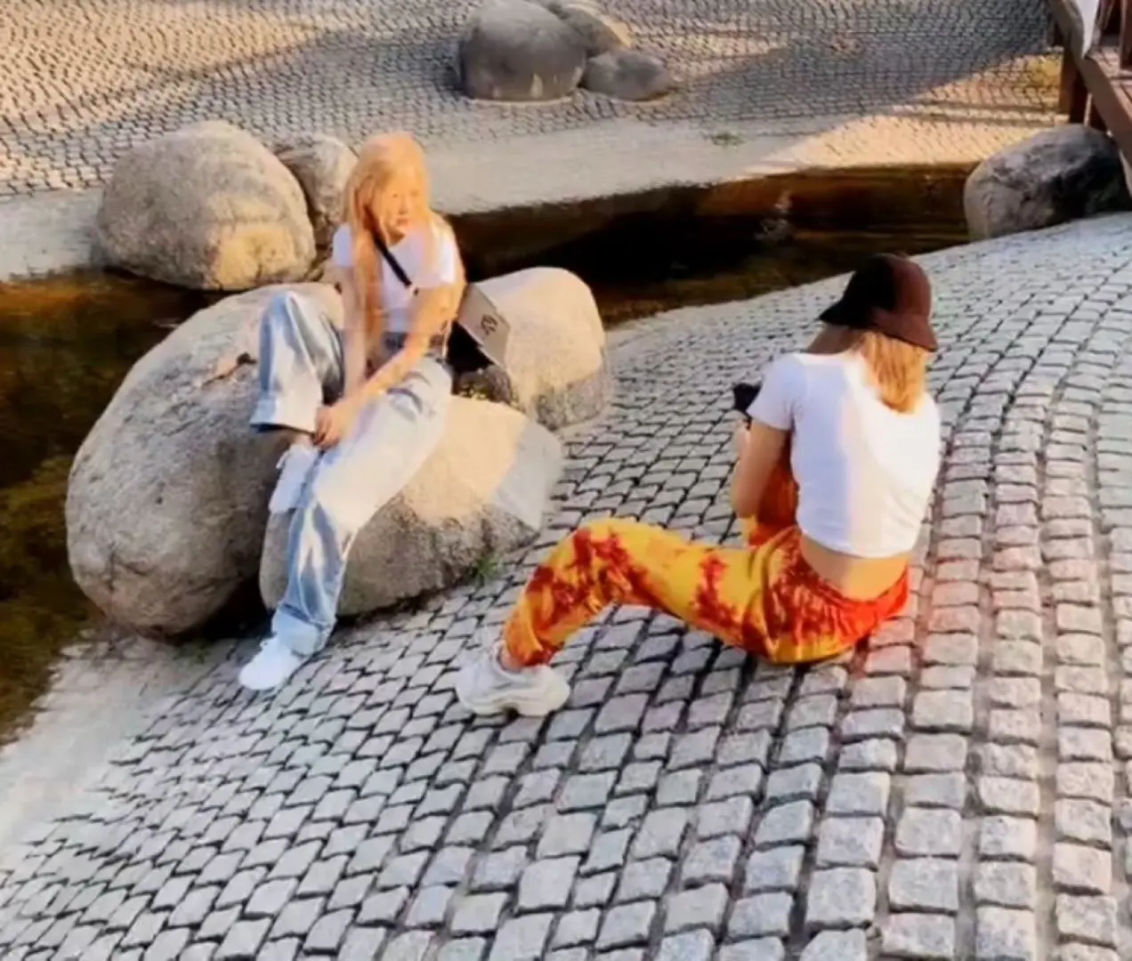 镜头是有感情的，爱你的人会把你拍的很漂亮