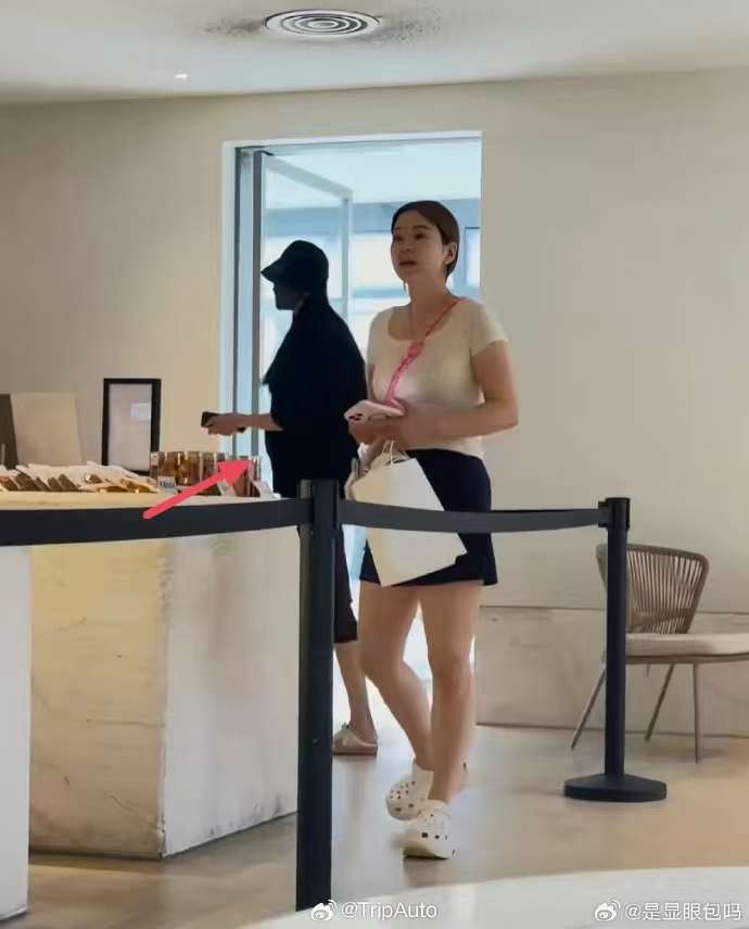 李想之前在《罗永浩的十字路口》里说过一句话，我一直记得："原来我也不觉得自己缺什