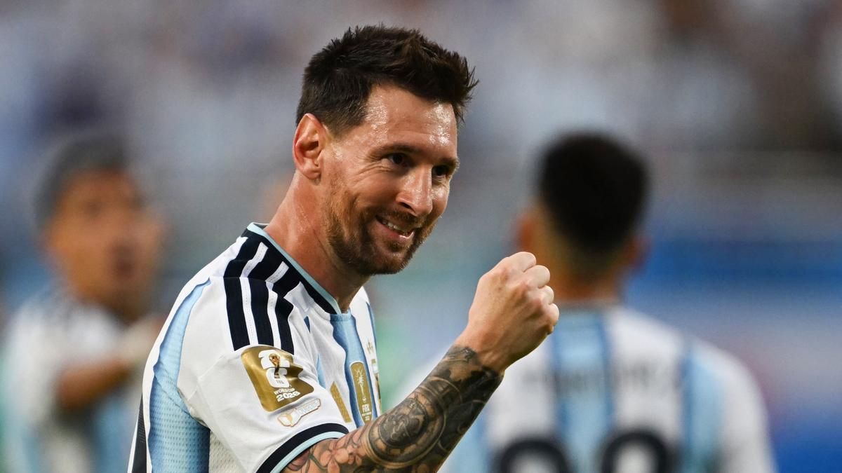 梅西不会再参加下一届世界杯了！2026年世界杯J组首轮，阿根廷3-0击败阿尔及利