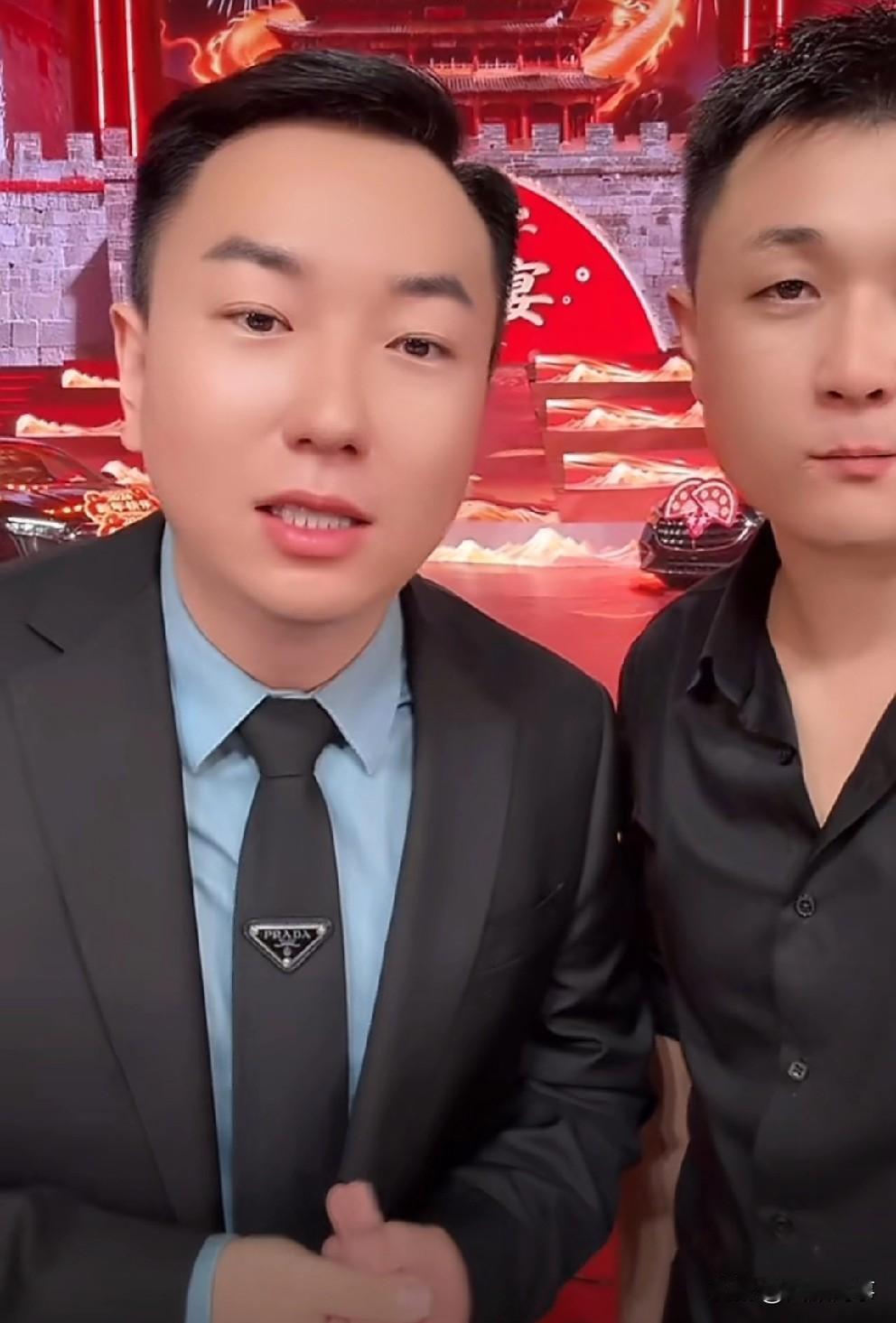 太原老葛宣布合伙人尘客，希望我们哥俩能达到互联网更高的高度！

        