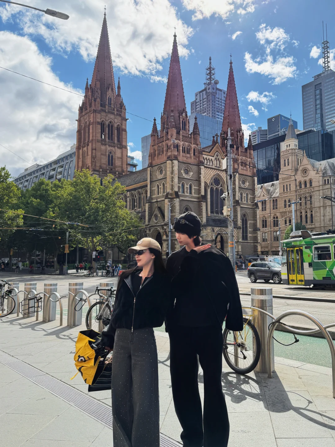in Melb🚃·机场偶遇的 问他要不要一起旅游？