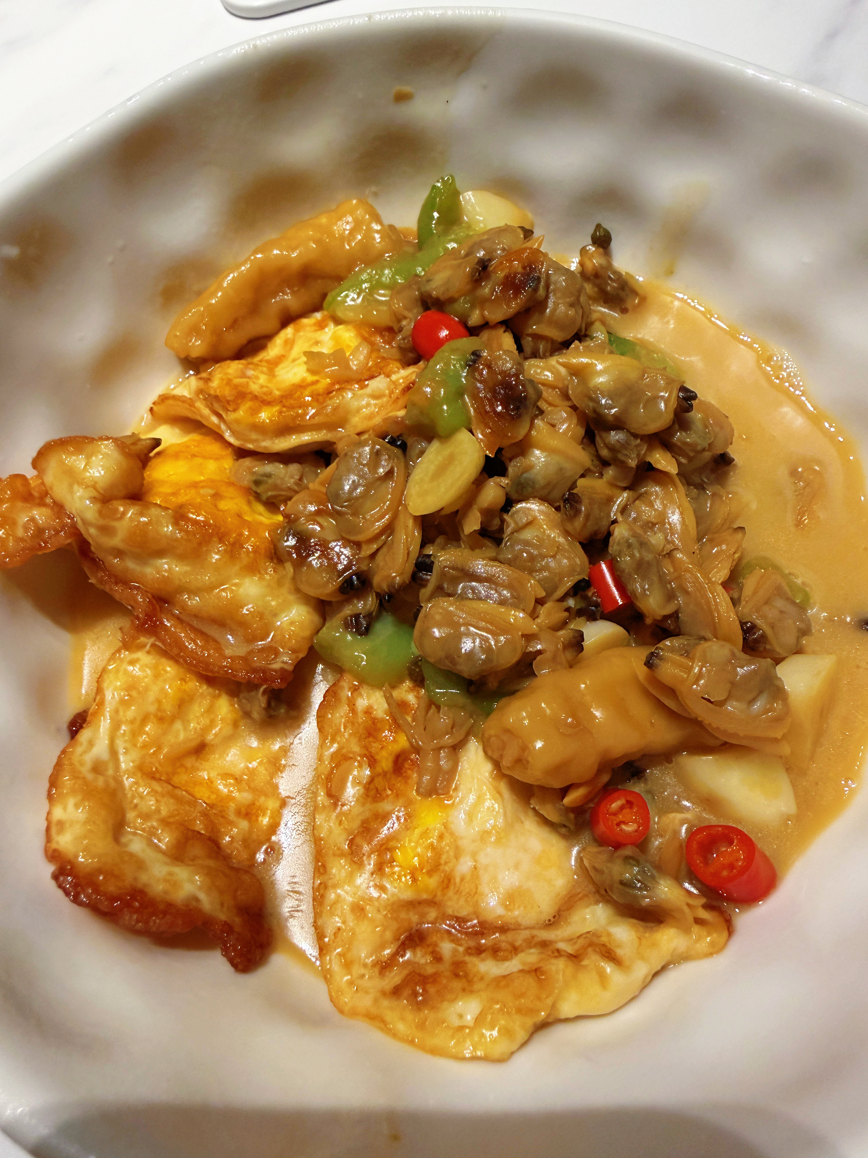 炒了一盘花甲肉 太鲜了[流鼻血][并不简单] ​​​