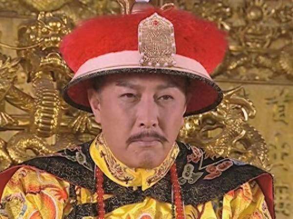 乾隆为什么明知道和珅贪，还偏偏不动他？很多人都误会了
