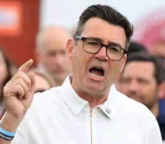 英国十年第七位首相候选人浮出水面！
 6月22日，英国首相兼工党党首斯塔默正式宣