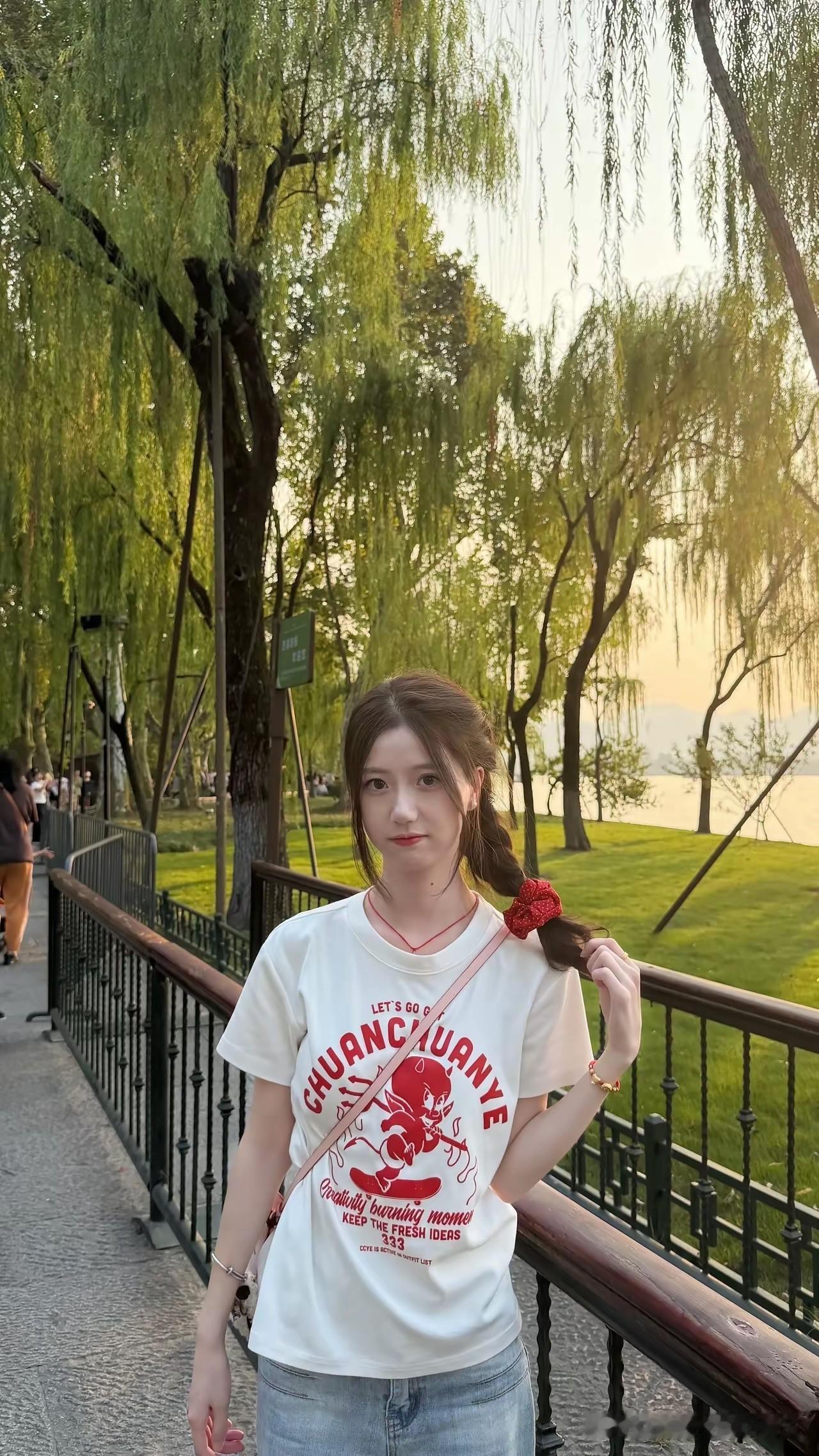 一看就知道，这是一个黄花大闺女！