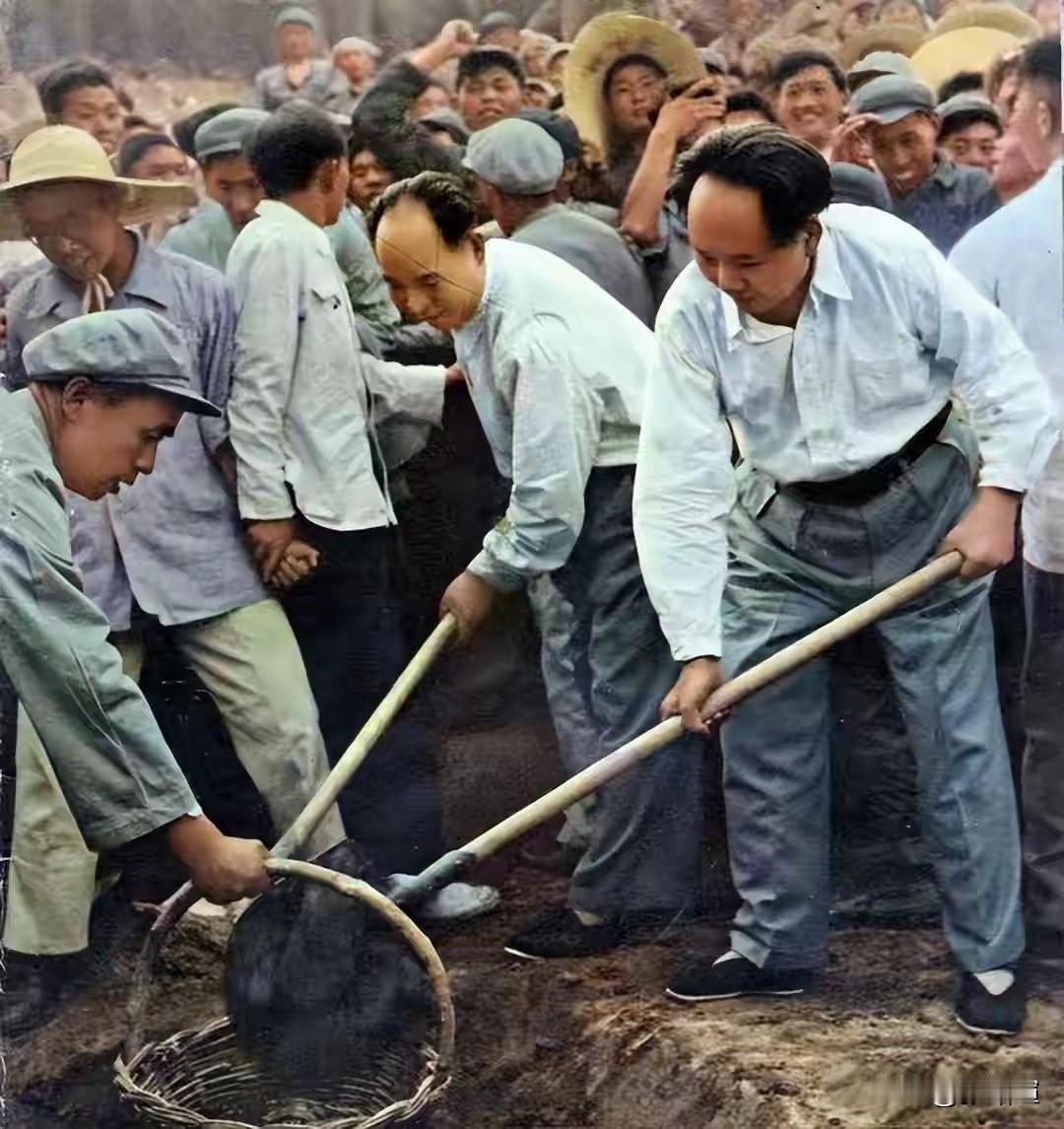 劳动创造历史，奋斗成就未来。