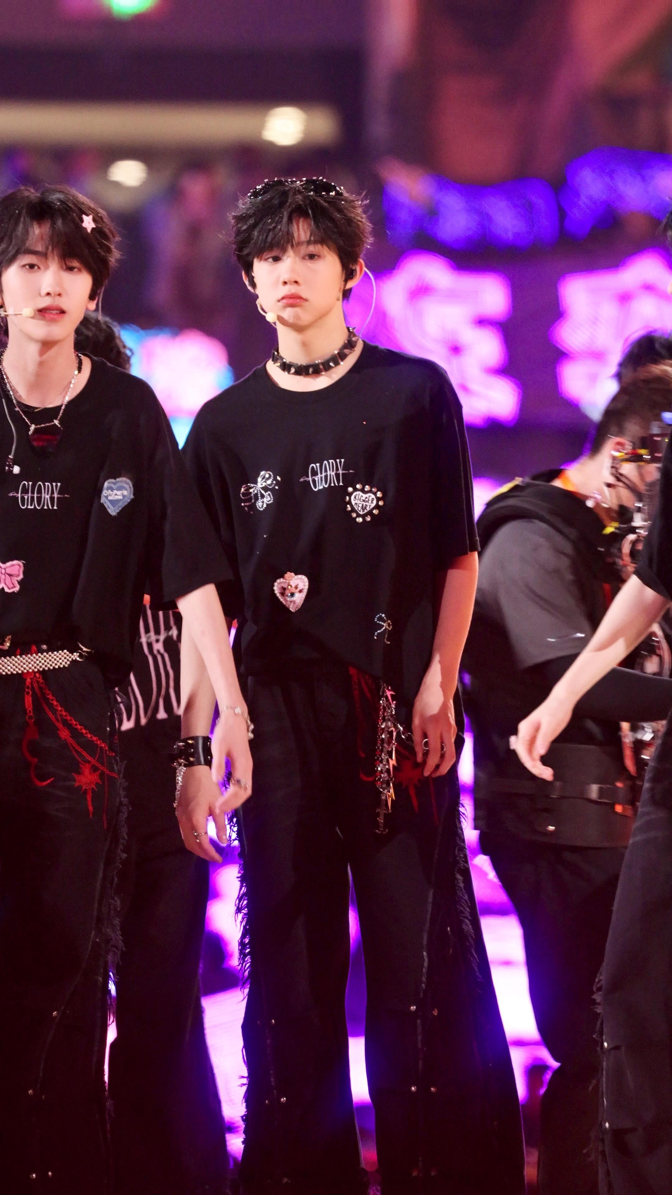 陈奕恒新音舞台饭拍生图（稿主自摄） 