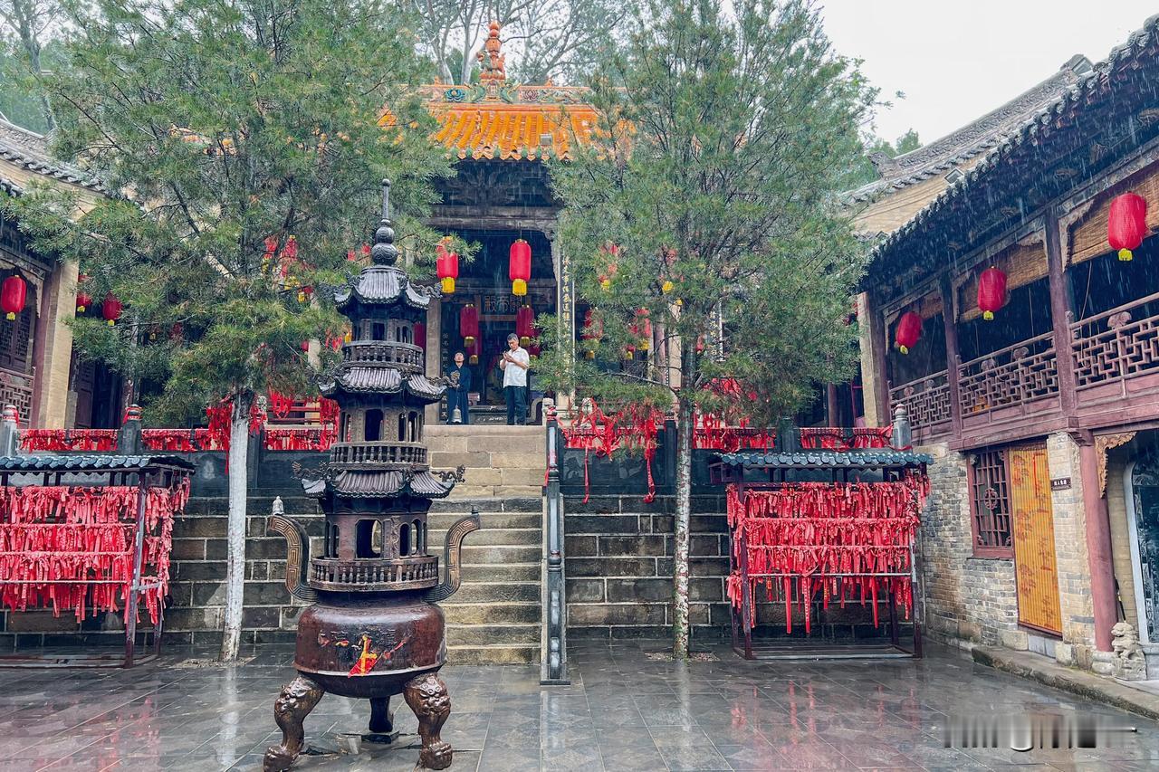 你知道在咱们中国唯一保留了序列完整、规模宏大的元、明、清、民国四朝古民居和近现代