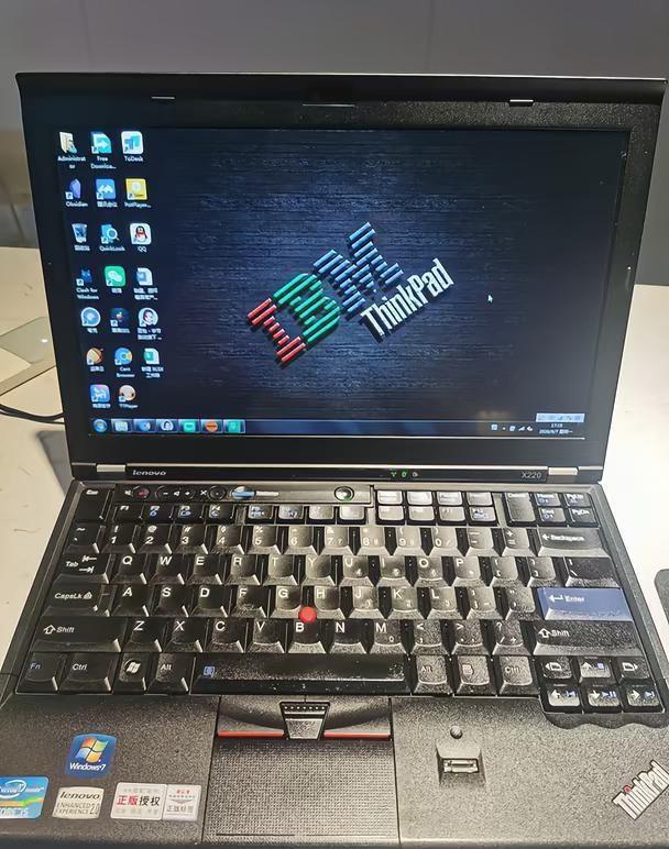 年少不可得之物，终将困其一生。 还记得很多年前，ThinkPad X220是遥不