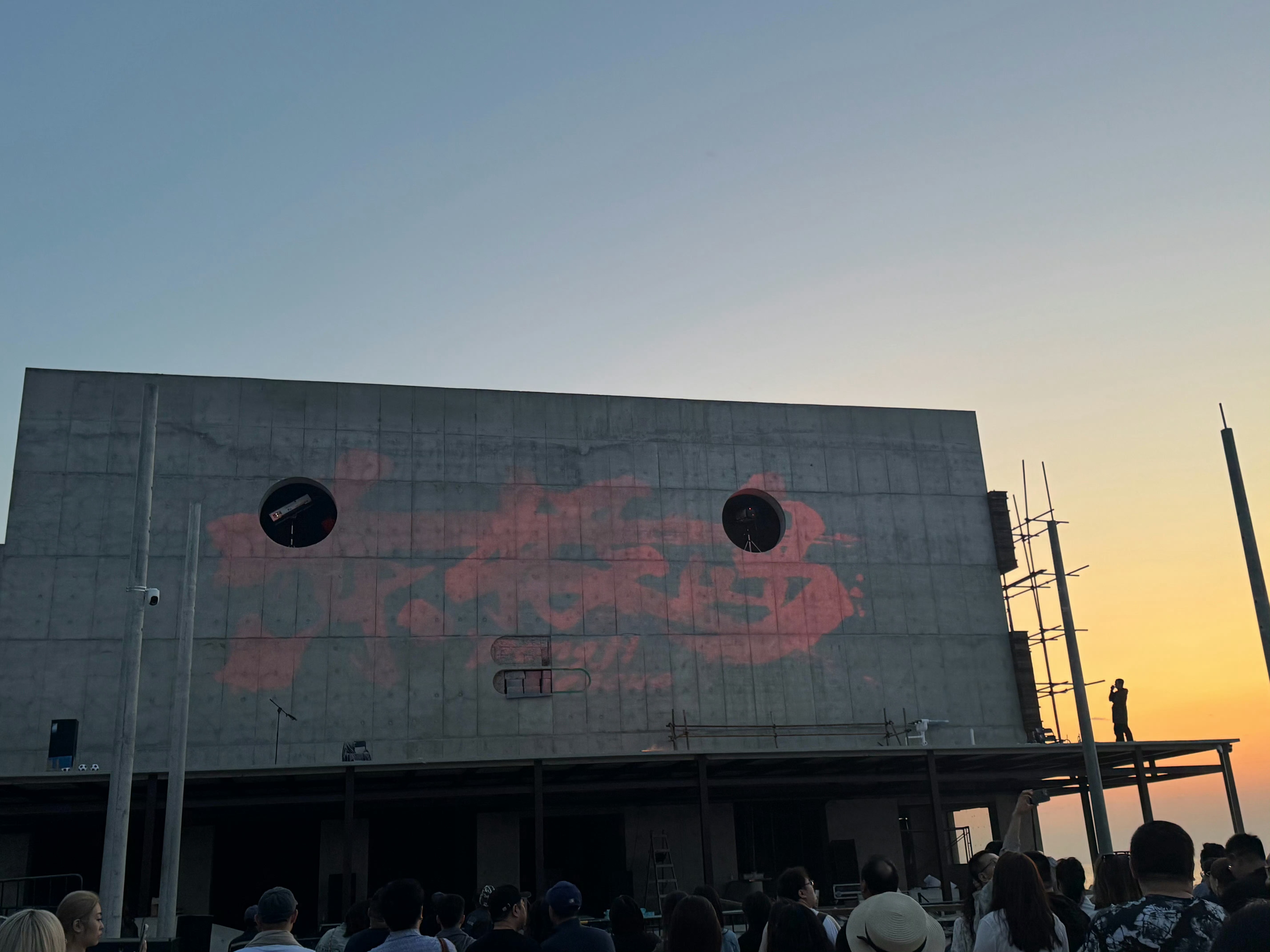 早早早 朱一龙电影东极岛 ​​​