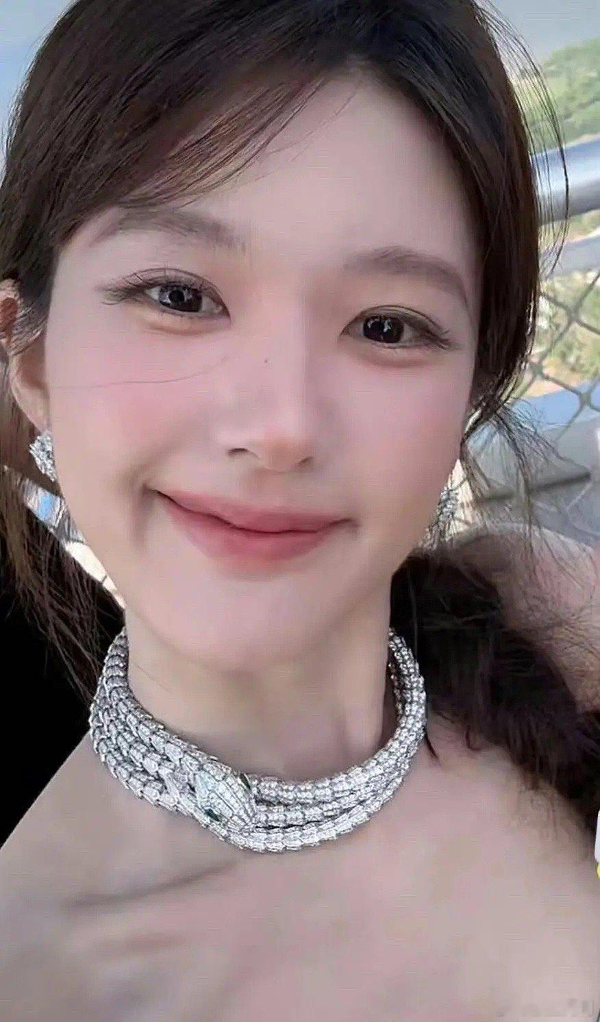 刘冲直播的明星怼脸图，谁的状态好 ​​​