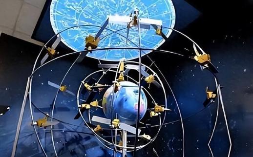 中国已经拥有了北斗系统，为什么国内还在用美国的GPS？不少人听完都会大吃一惊，假